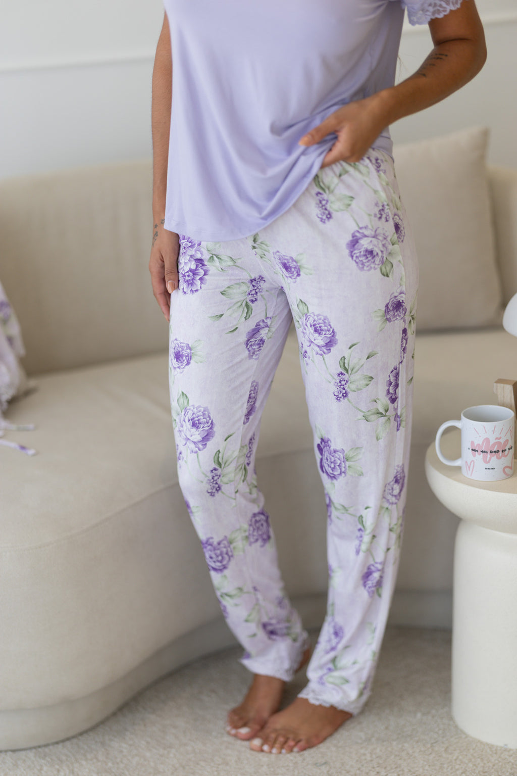 Conjunto Pijama Algodão Floral Lilás com Robe – Segredos Íntimos