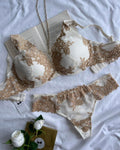 Conjunto de Lingerie Renda Bege e Branco – Segredos Íntimos