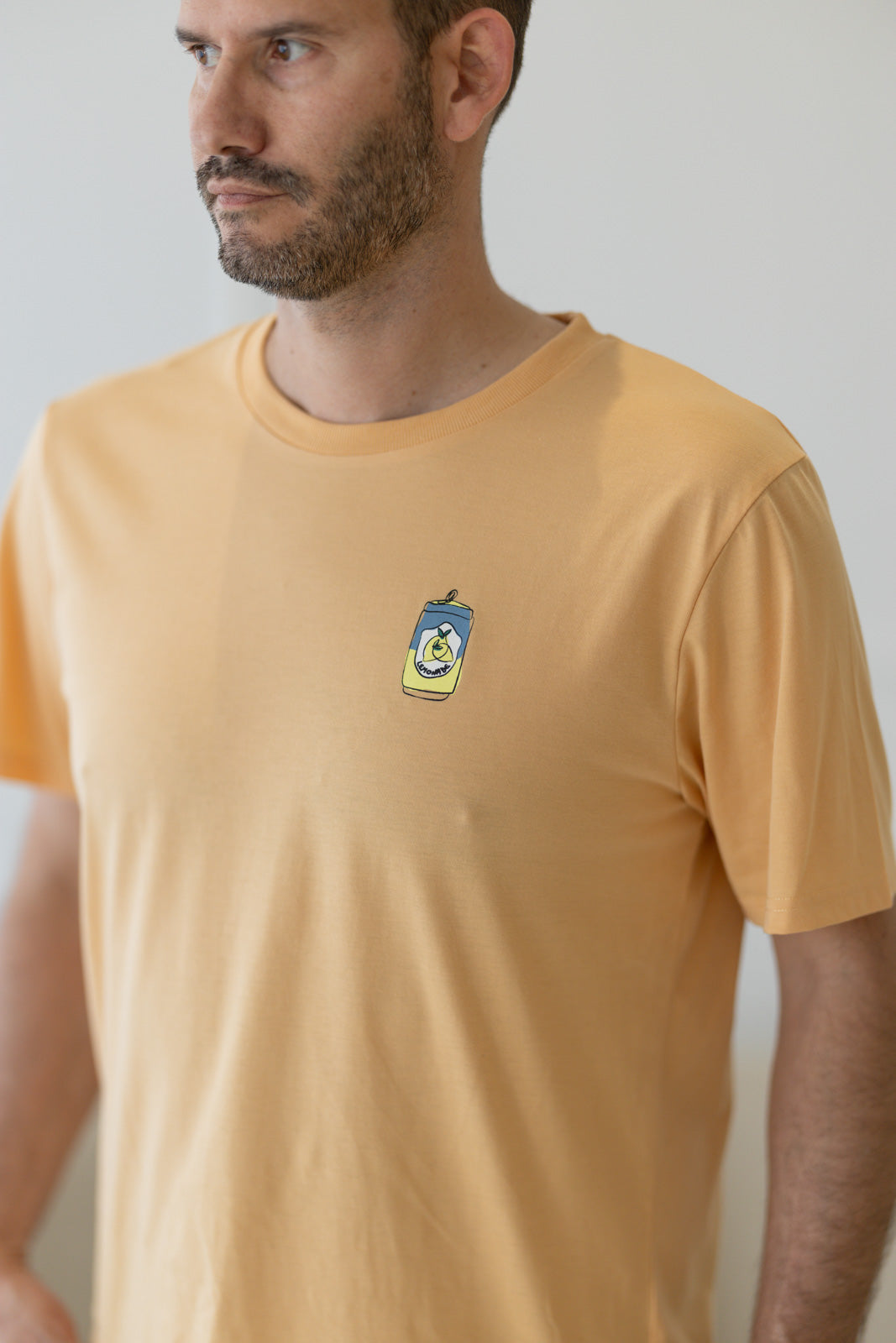 Pijama homem algodão laranja com estampado de lata - detalhe